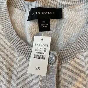 NWT Ann Tylor Talbot Gray and White Sweater XS